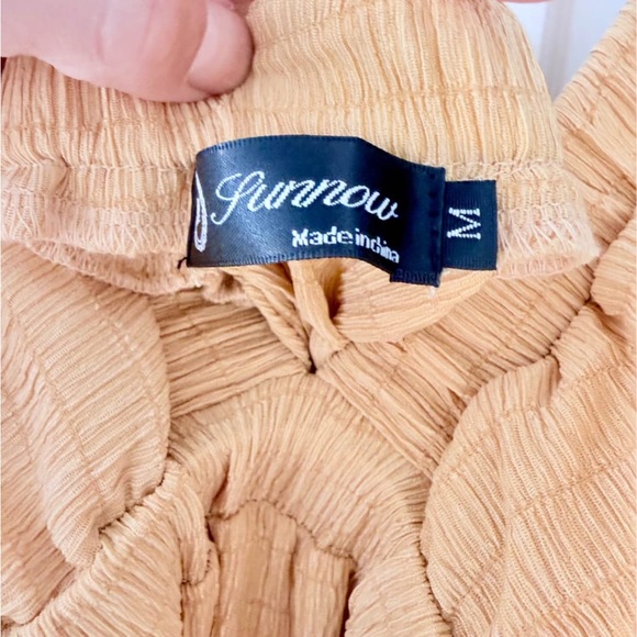 Elegant Yellow Maxi Dress - Picture 2 of 8